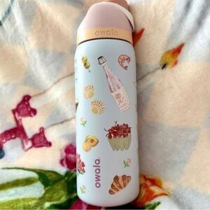 Owala Urban Outfitters special edition 24oz Picnic Prep free-sip NEW IN BOX